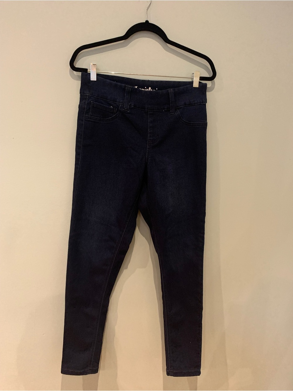 Skinny Pull-On Jeans in Deep Navy